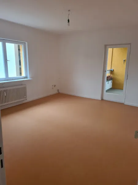 2-Zimmer-Wohnung, Balkon, EBK in Berlin- Spandau — photo 1